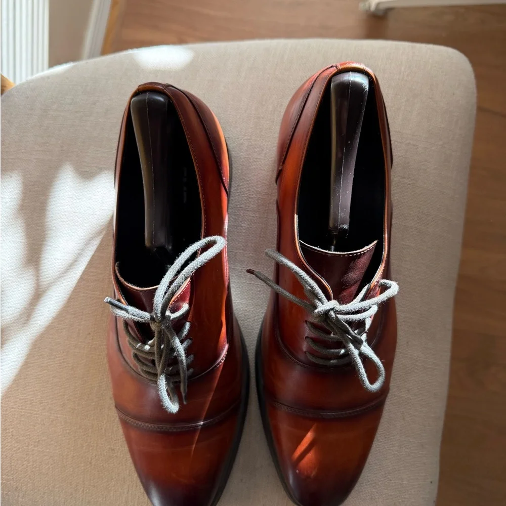 Men's Leather Cap-Toe Oxfords Chamaripa- height shoes with matching belt